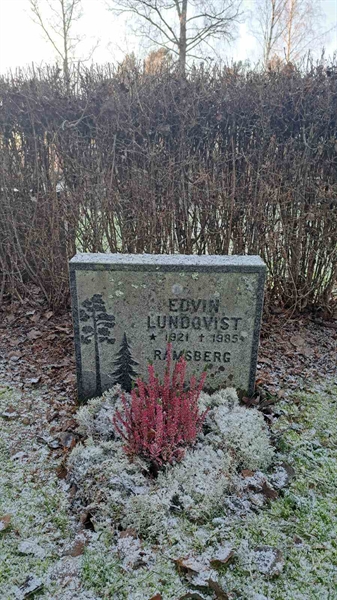 Gravnummer: 6 05    221