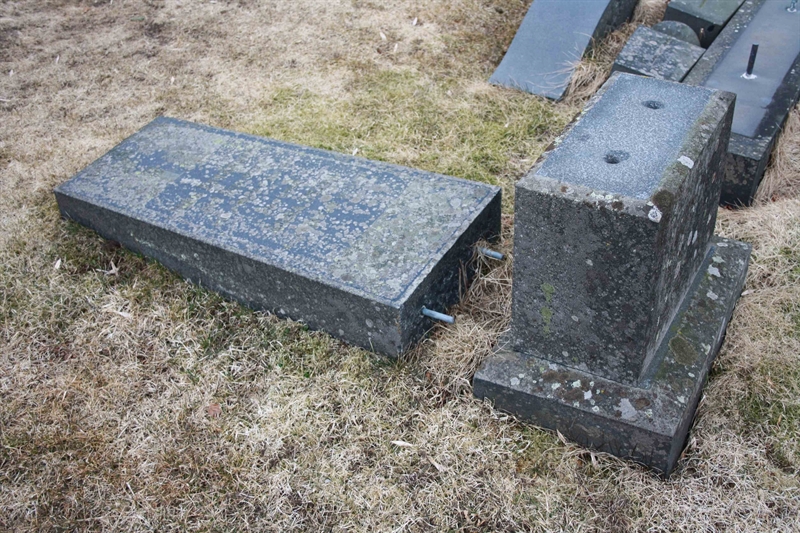 Grave number: Fk 03    52