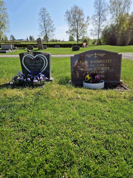Grave number: 501 15 2906-2907