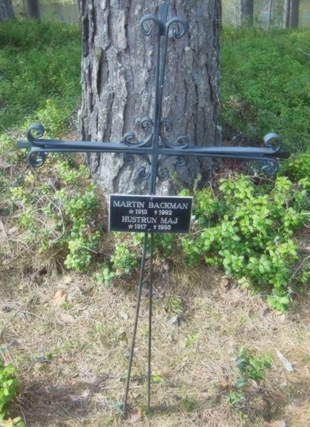 Grave number: 3 01   112