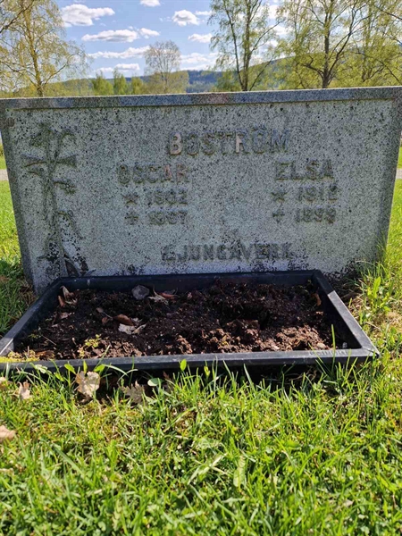 Grave number: 501 22 4539-4541