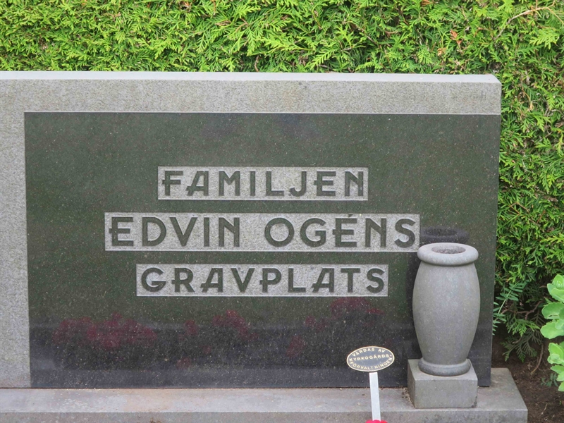 Grave number: HÖB 61    11