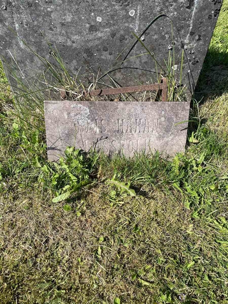 Gravnummer: N 5 1    93