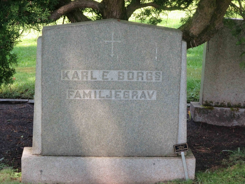 Grave number: HÖB 35    15