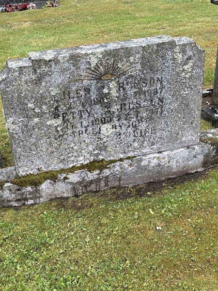 Grave number: SKF D   110, 111