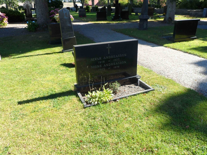 Grave number: SK E    53, 54