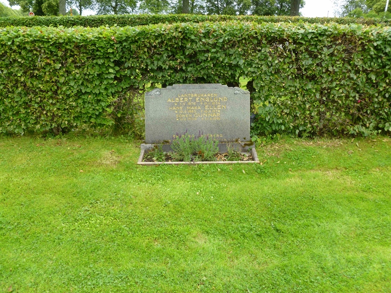 Grave number: ROG F  162, 163, 164