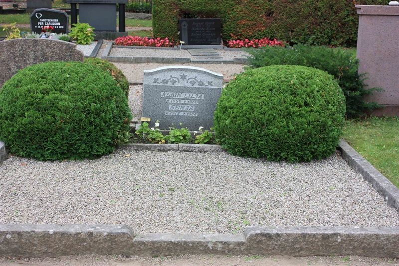 Grave number: Ö 11y    52, 53