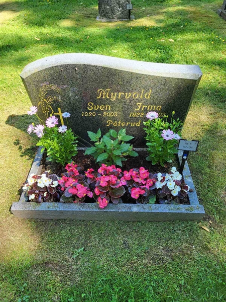 Grave number: Jä 06   137-138