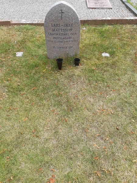 Grave number: VO E    24