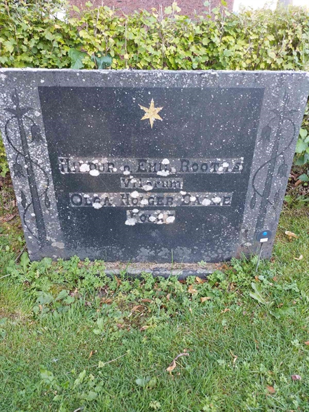 Hautatunnus: 1 D   056