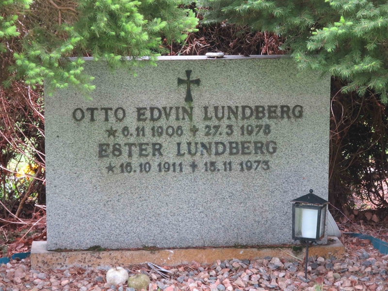 Grave number: HÖB 70D    84