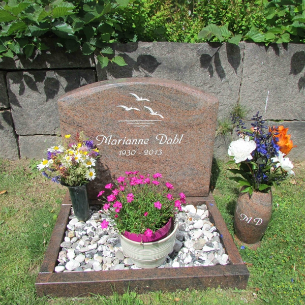 Grave number: B N URNA  292