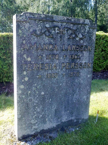 Grave number: KA 05     5