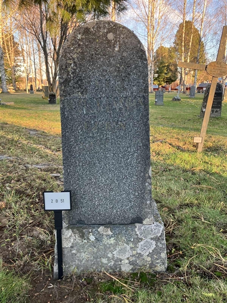 Grave number: 2 B    51