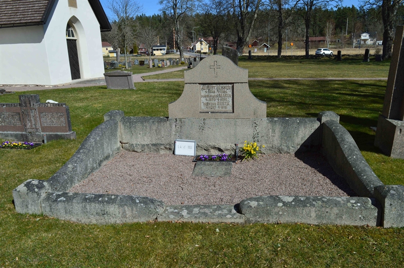 Grave number: LG C   152