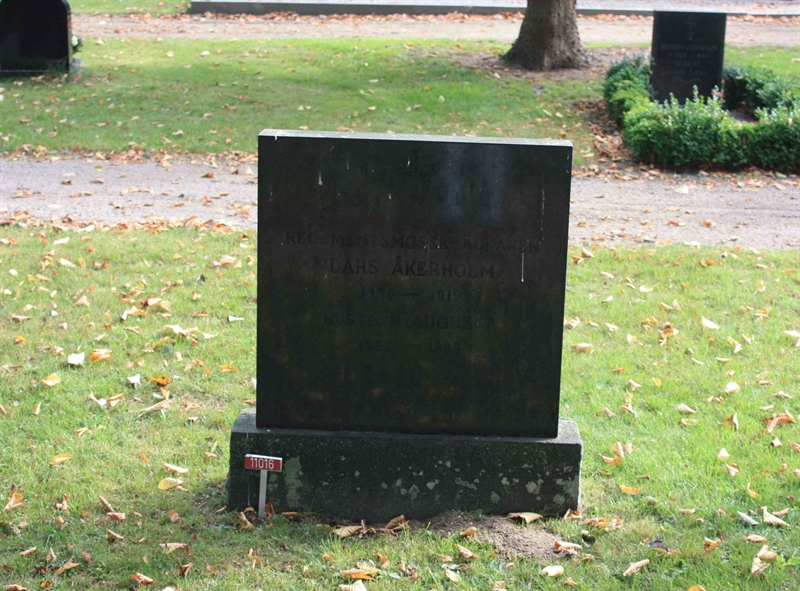 Grave number: Ö 11i    25, 26