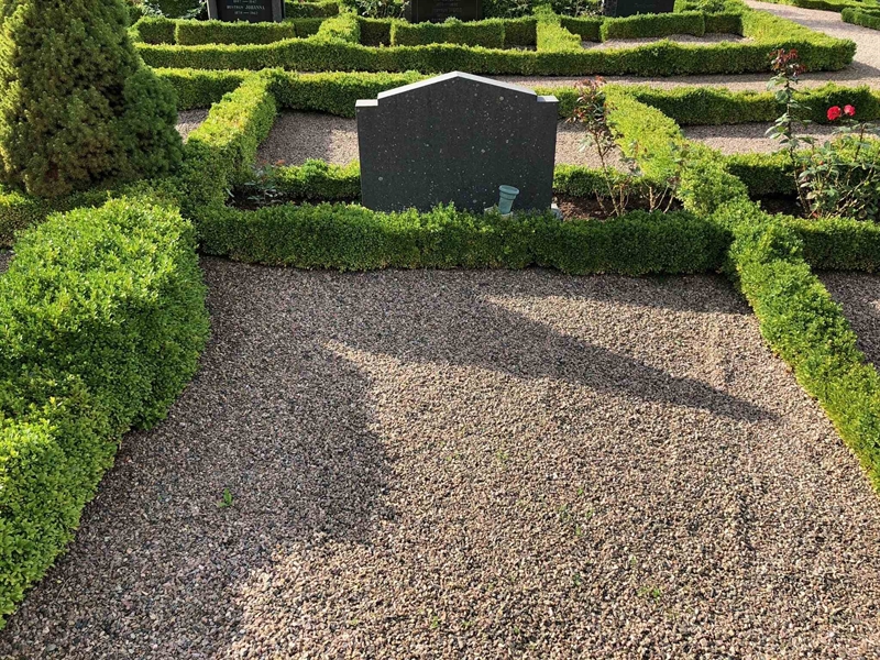 Grave number: Kå 14     5, 6
