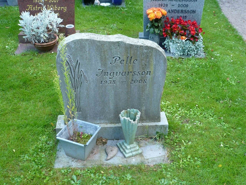 Grave number: 1 1  PL38