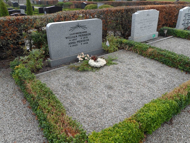 Grave number: ÖTN NVK2    10, 11