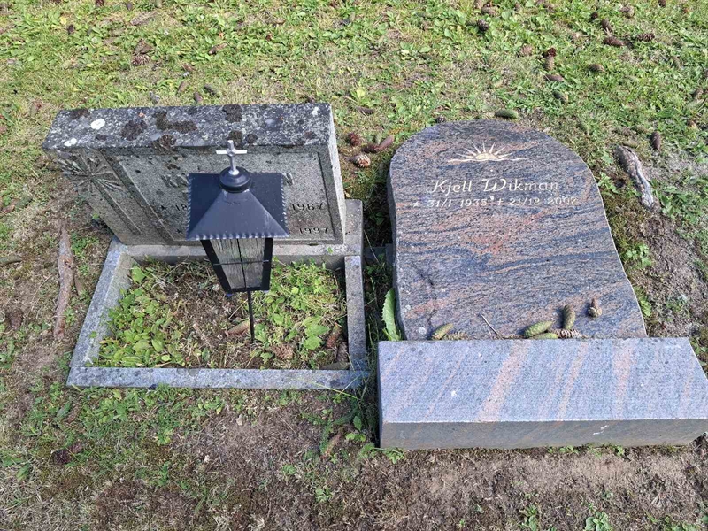 Grave number: 001 2   815