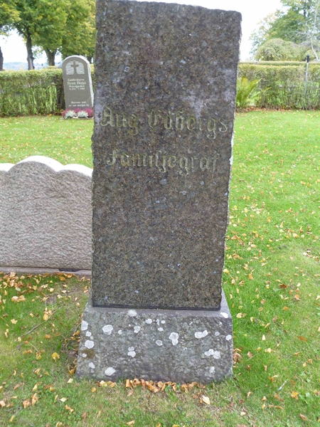 Grave number: ROG B   52, 53