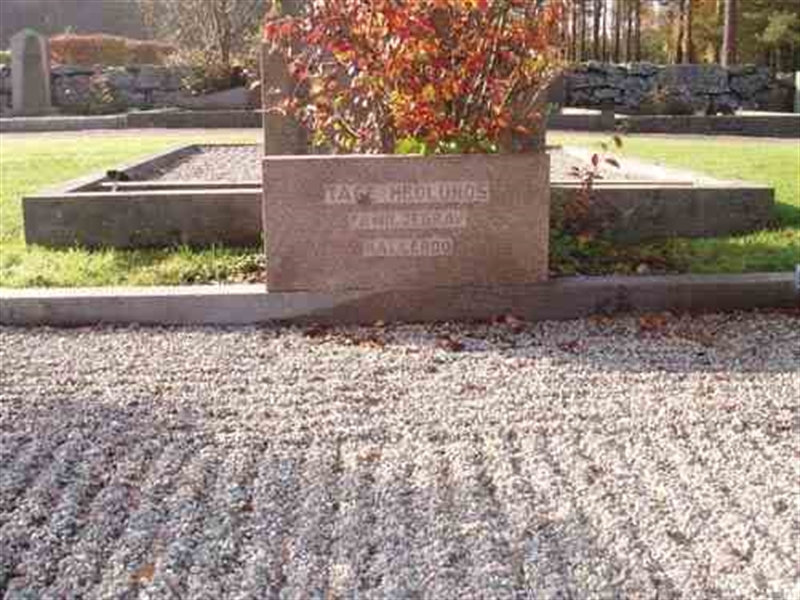 Grave number: HJ  1982, 1983