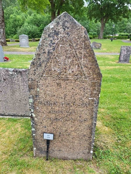 Grave number: Jä 01    27B