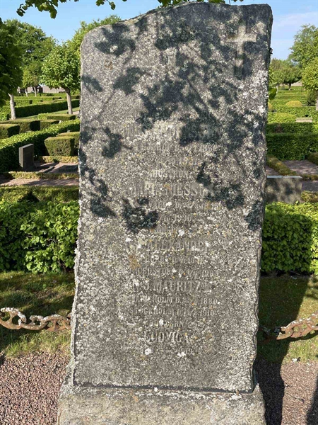 Grave number: EK C 1    59