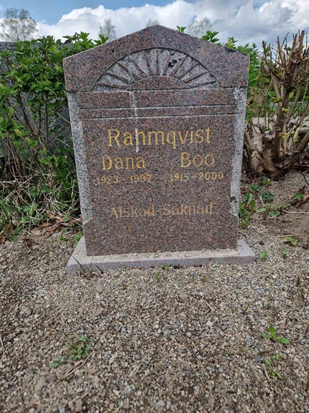 Grave number: 501 06 808-810
