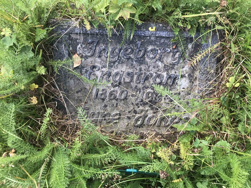 Grave number: UN F   118
