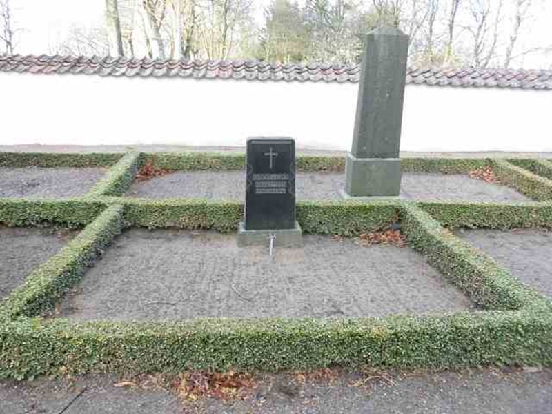 Hautatunnus: VK 1 45-47
