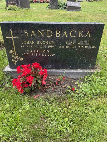 Hautatunnus: N 4 4   660