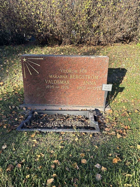 Hautatunnus: R 4   374-375