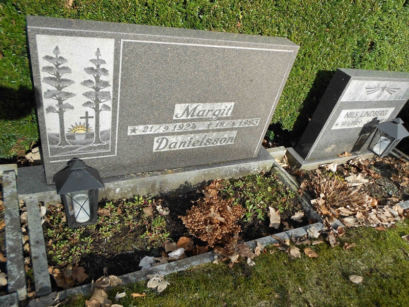 Grave number: NÅ N5    17