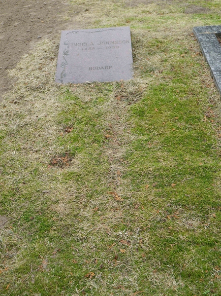Grave number: VI H    35