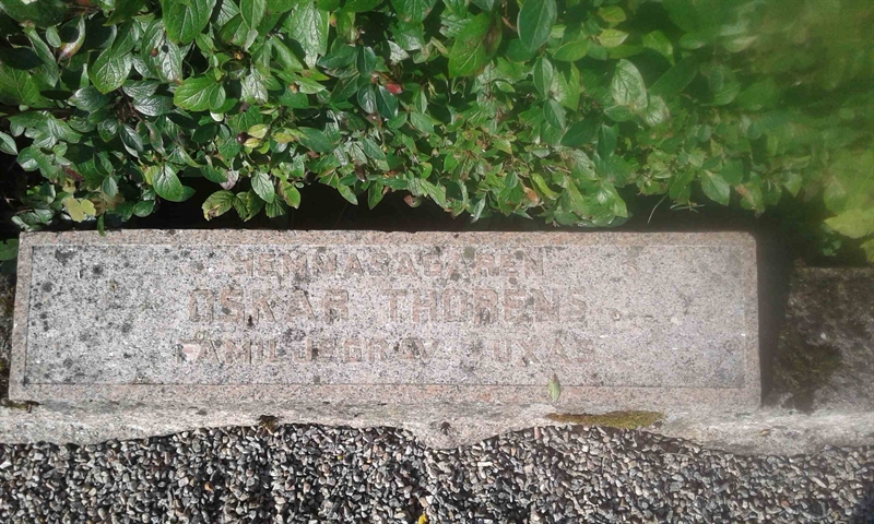 Grave number: HJ  1768, 1769, 1770