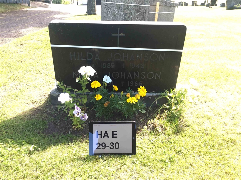 Grave number: HA E    29, 30