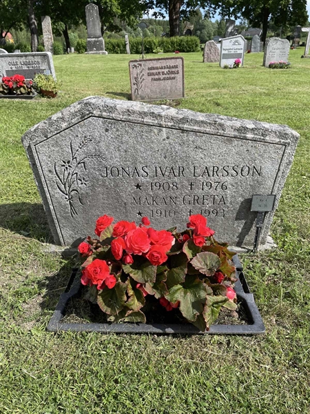 Grave number: H 4 34-35