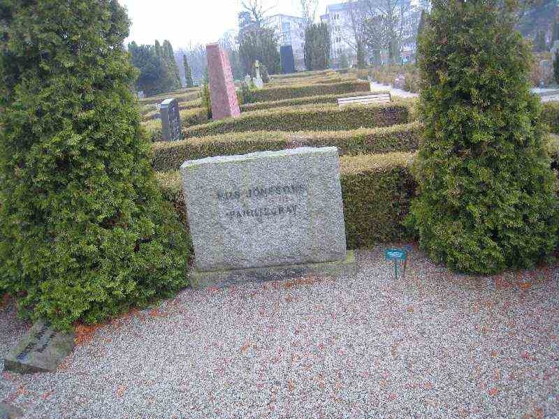 Grave number: NK IV   138