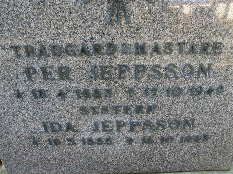 Grave number: LI NORR    165