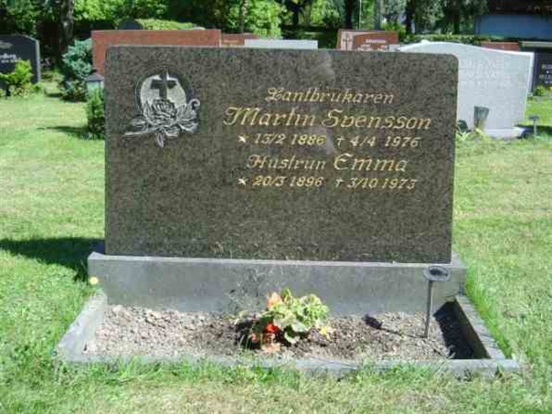 Grave number: FLÄ E    46-47
