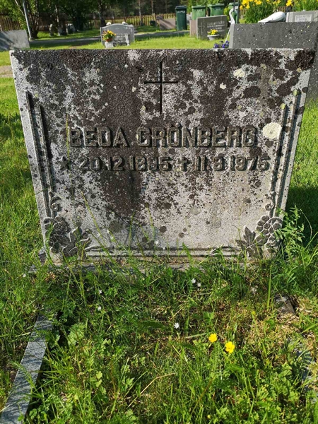 Grave number: NK 06     5