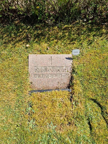 Grave number: 02 M    8