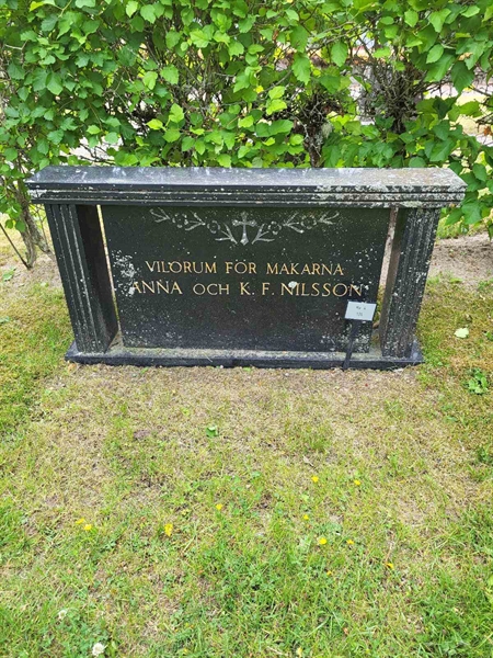 Grave number: Jä 04   136