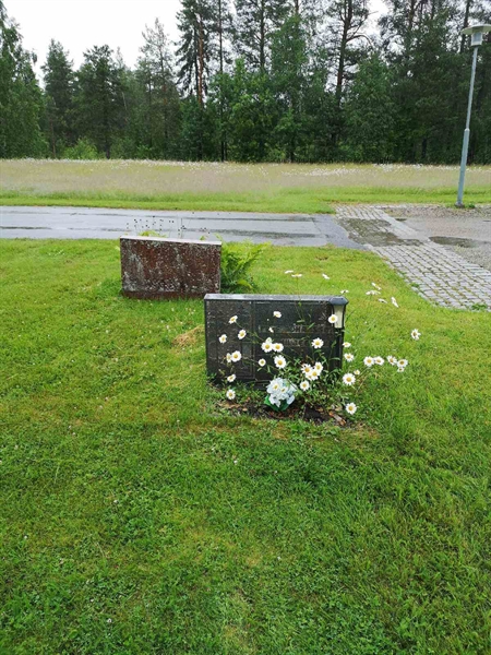 Grave number: NK 11    12