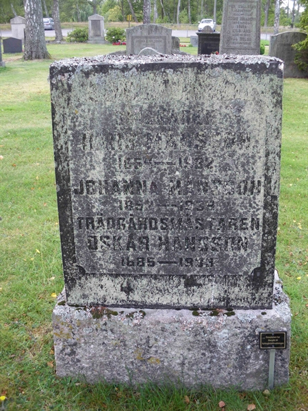 Grave number: SB 16     9