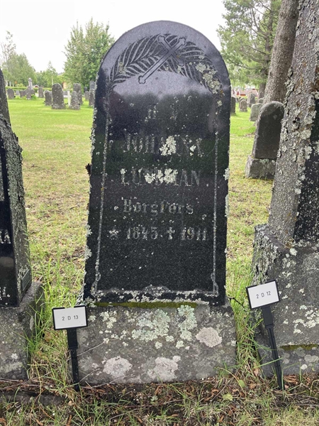 Grave number: 2 D    13