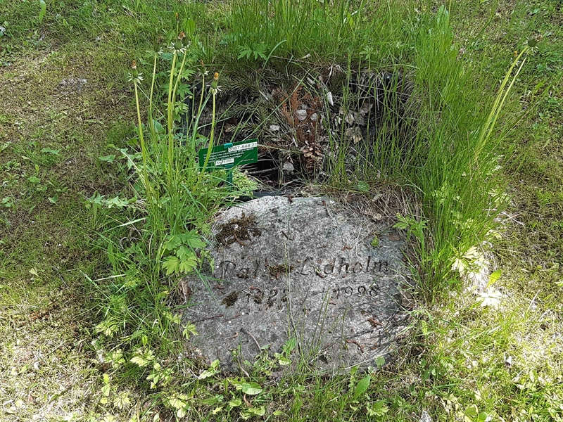 Grave number: KA 15   255