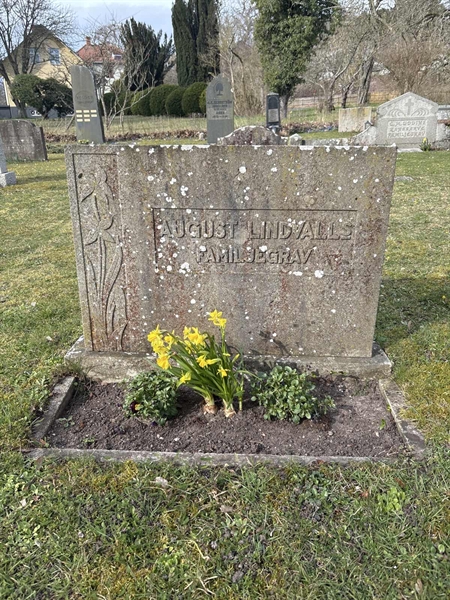 Grave number: LI 48